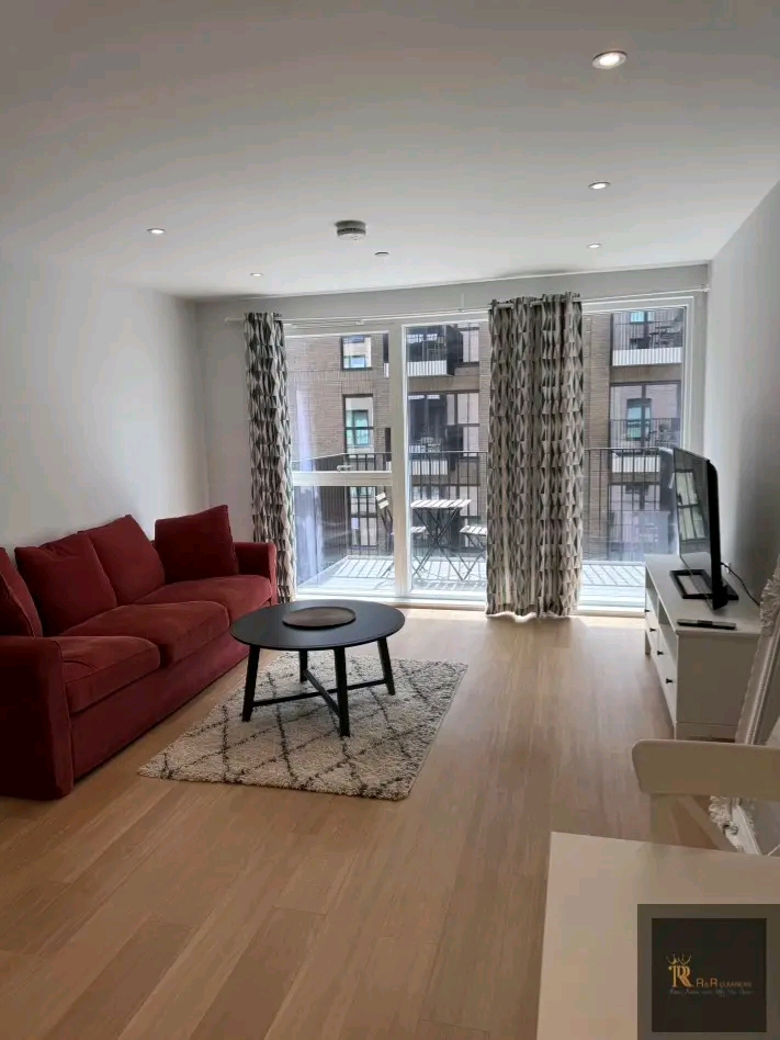 R£R Cleaners - Professional Cleaning Company